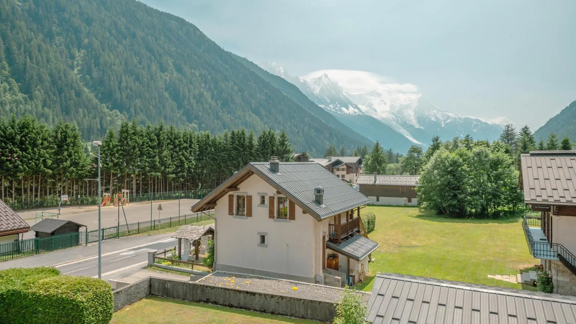 Apartment Les Marmottes D'Argentiere - Happy Rentals Chamonix France